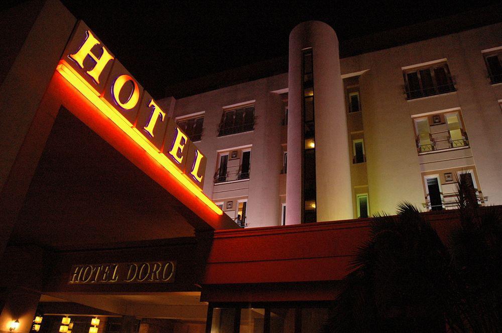 Hotel Doro City Тирана Екстер'єр фото