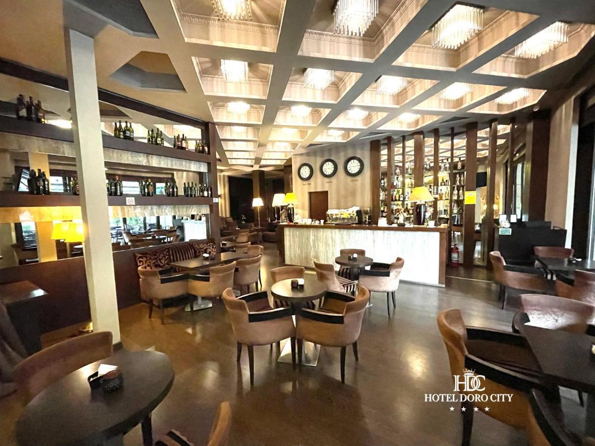 Hotel Doro City Тирана Екстер'єр фото