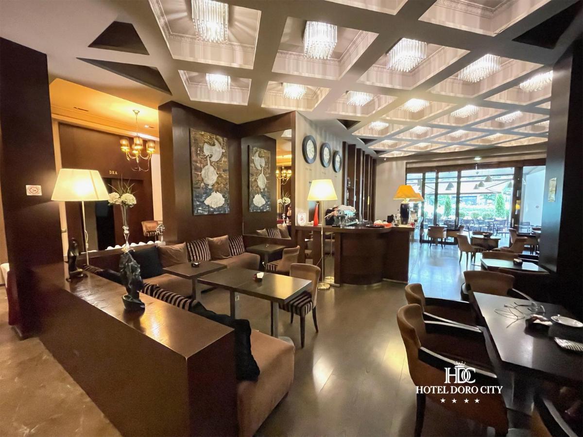 Hotel Doro City Тирана Екстер'єр фото