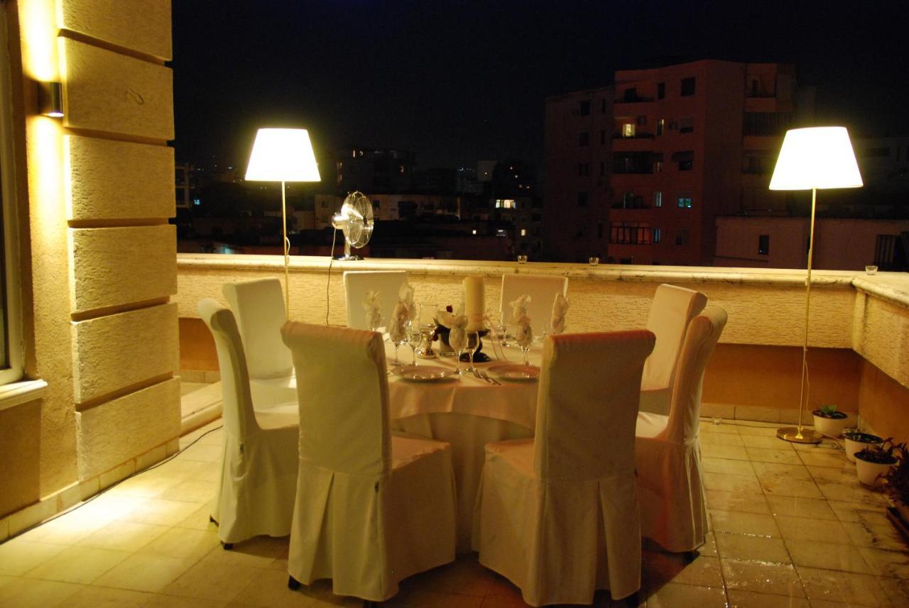 Hotel Doro City Тирана Екстер'єр фото